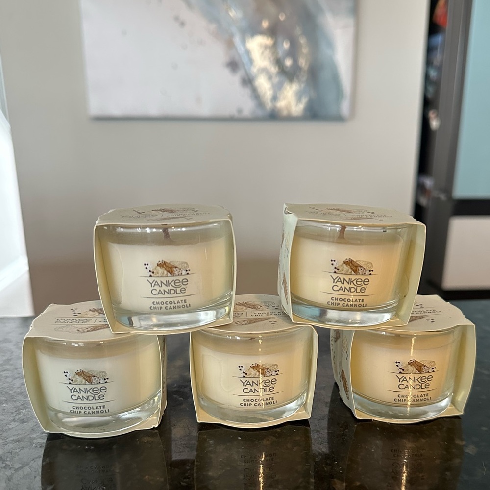 NEW Yankee Candle Chocolate Chip Cannoli Mini Candles Lot of 5 count votive